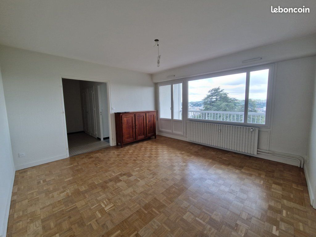 Appartement 2 pièces 49 m² · à Saint-Étienne · 49 m² · 550 €/mois