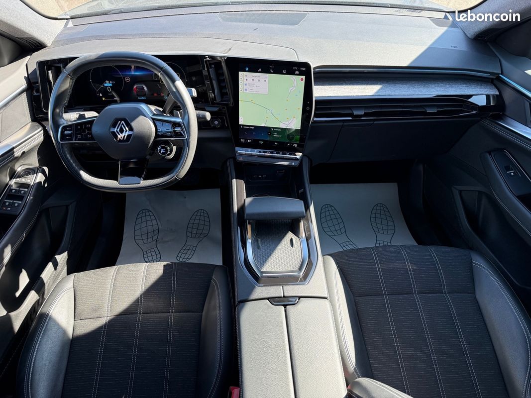 Renault AUSTRAL 1.2 E-TECH FULL HYBRID 200CH TECHNO (image 9)