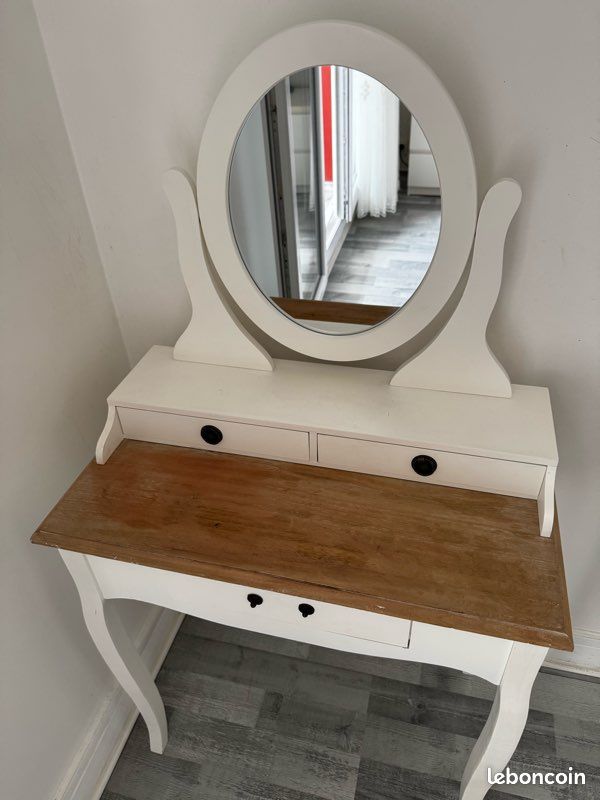 Coiffeuse (image 1)