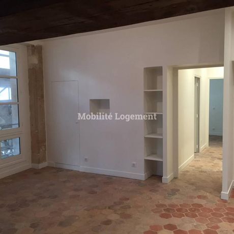 Appartement a louer  - 3 pièce(s) - 80 m2 - Surfyn