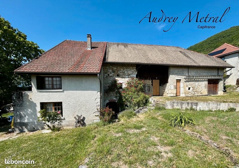 Maison 3 pièces 270 m² · à Ruffieux · 270 m² · 297 000 €
