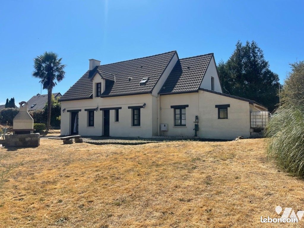 Maison 7 pièces 124 m² · à Saint-Planchers · 124 m² · 318 000 €