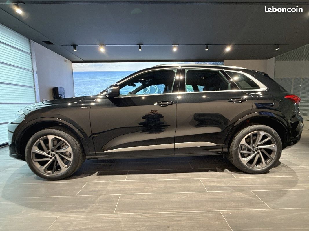 AUDI Q5 e-hybrid 299 ch S tronic 7 Quattro S line (image 2)