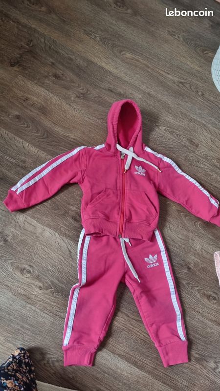 Survêtement original Adidas 3 à 6 mois (image 1)