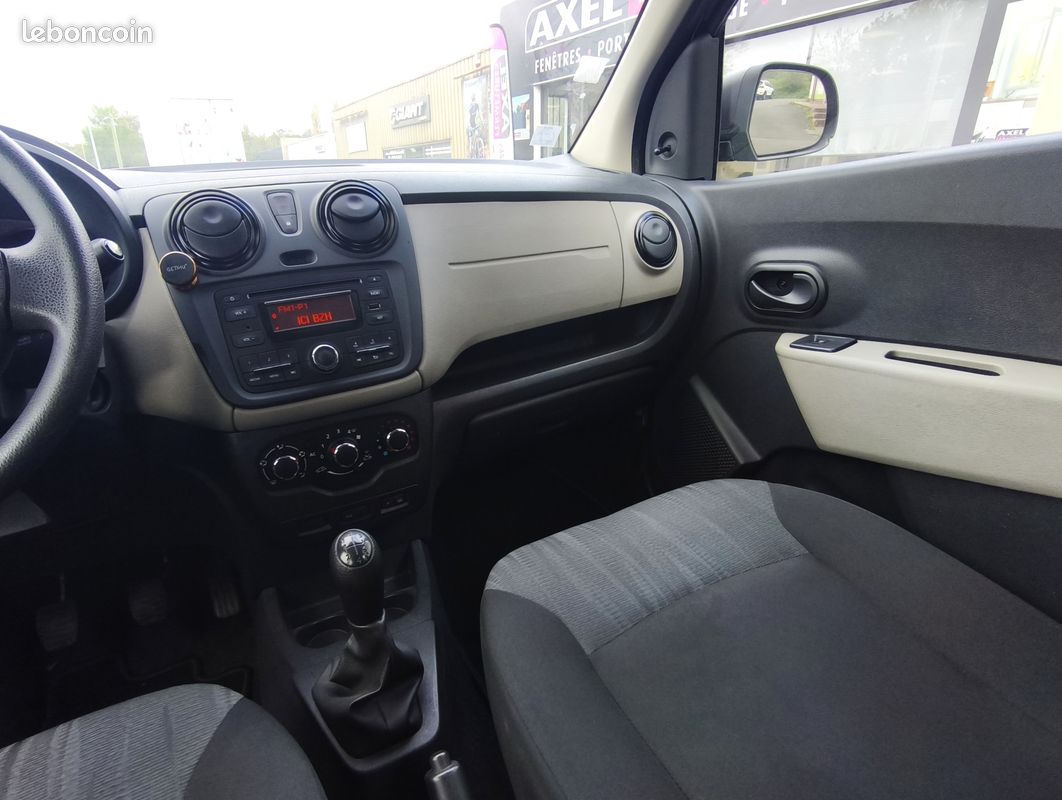 DACIA Lodgy 1.5 dci eco2 90 ch *distribution 2026 OK (image 17)