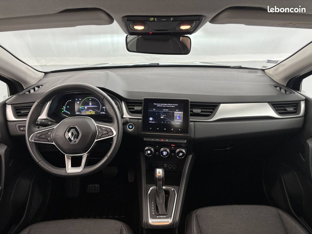 RENAULT Captur E-Tech 145 - 21 Business (image 29)