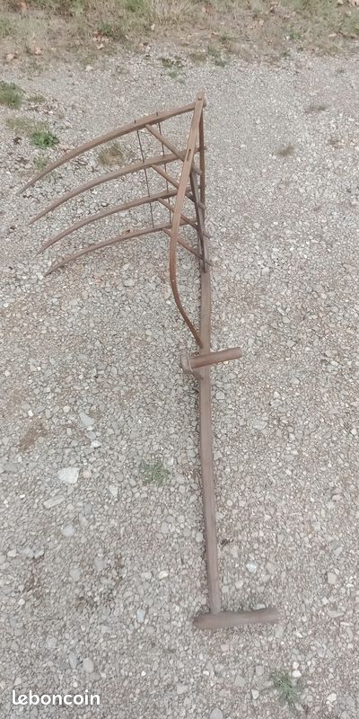 Rateau à foin Javelier (image 1)