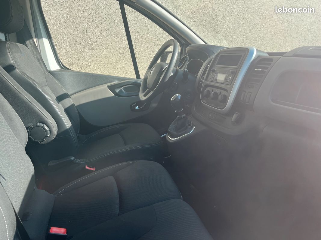 Renault trafic (image 4)