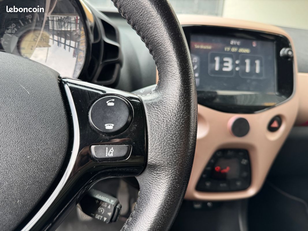 CITROEN C1 1.0 VTI 72ch ELLE | Carplay * Caméra de recul * Moteur Toyota (image 21)