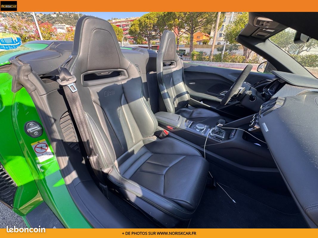 AUDI R8 SPYDER V10 Plus 5.2 FSI 610 S tronic 7 Quattro - Bang Olufsen - Ceramiques - Vert Java - Carbone - Audi ex (image 24)