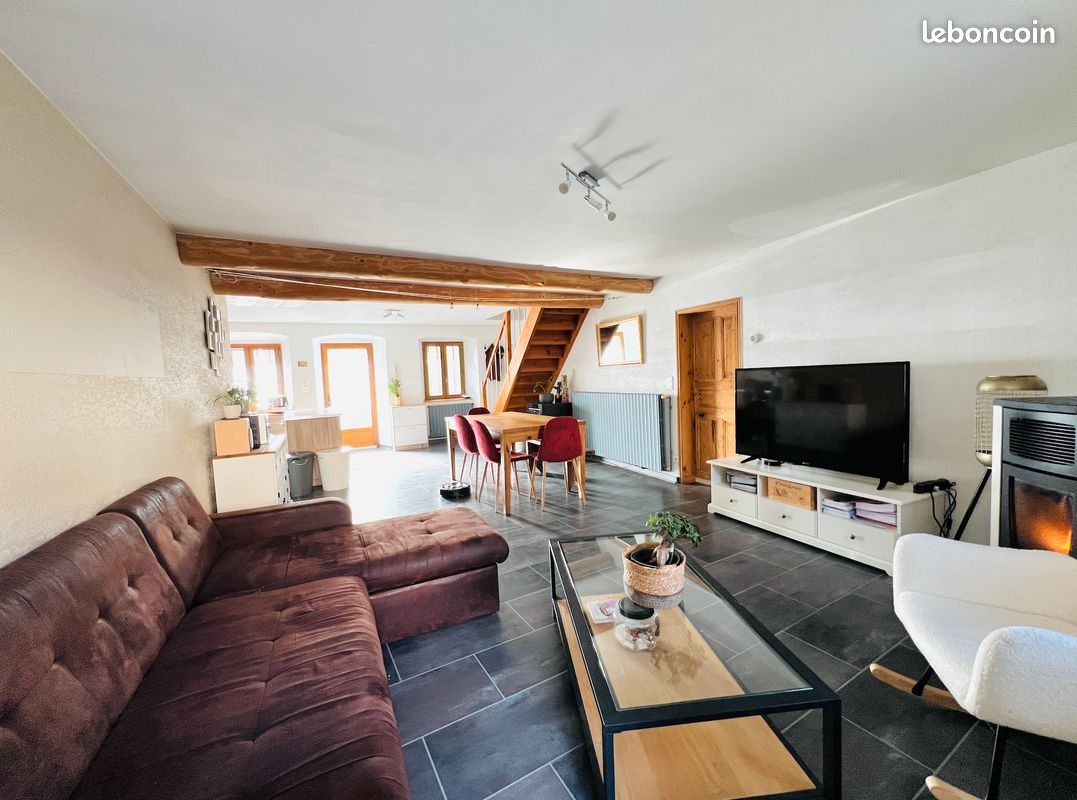 Maison 5 pièces 150 m² · à Sanssac-l'Église · 150 m² · 187 000 €