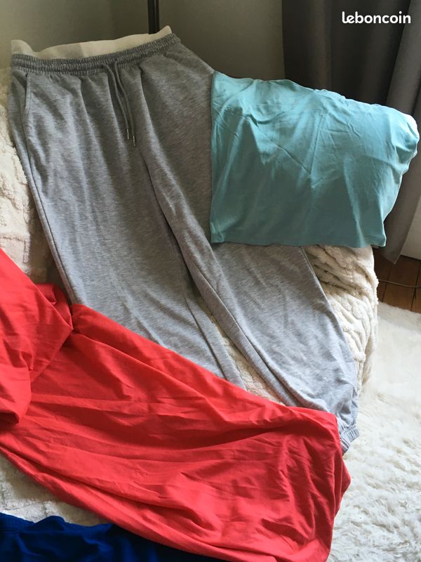 Lot de 7 vêtements et accessoires femme – taille 42 – avec robe jupe et pantalon – bon état (image 2)