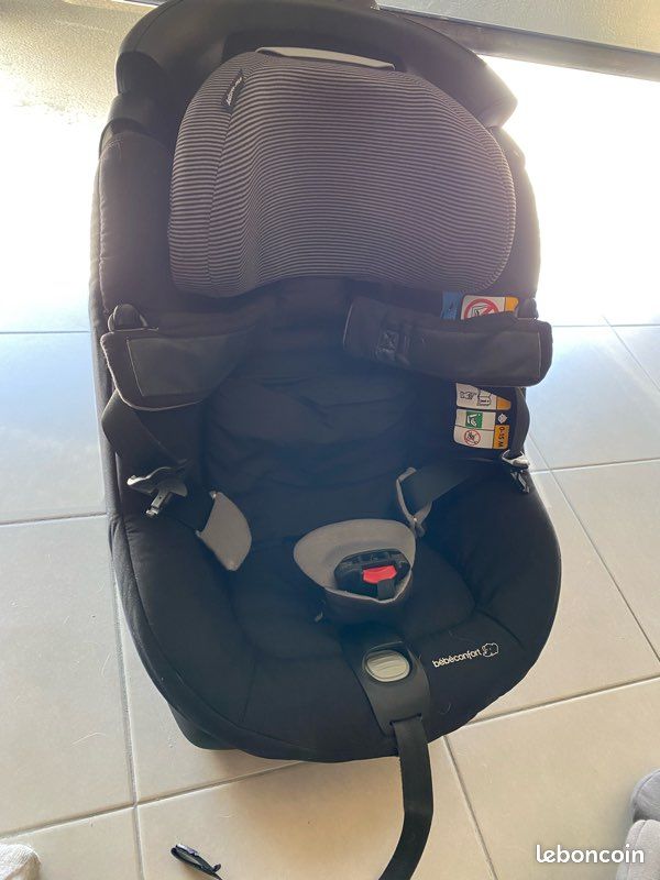 Siège auto de marque Babyconfort Axissfix isofix (image 3)