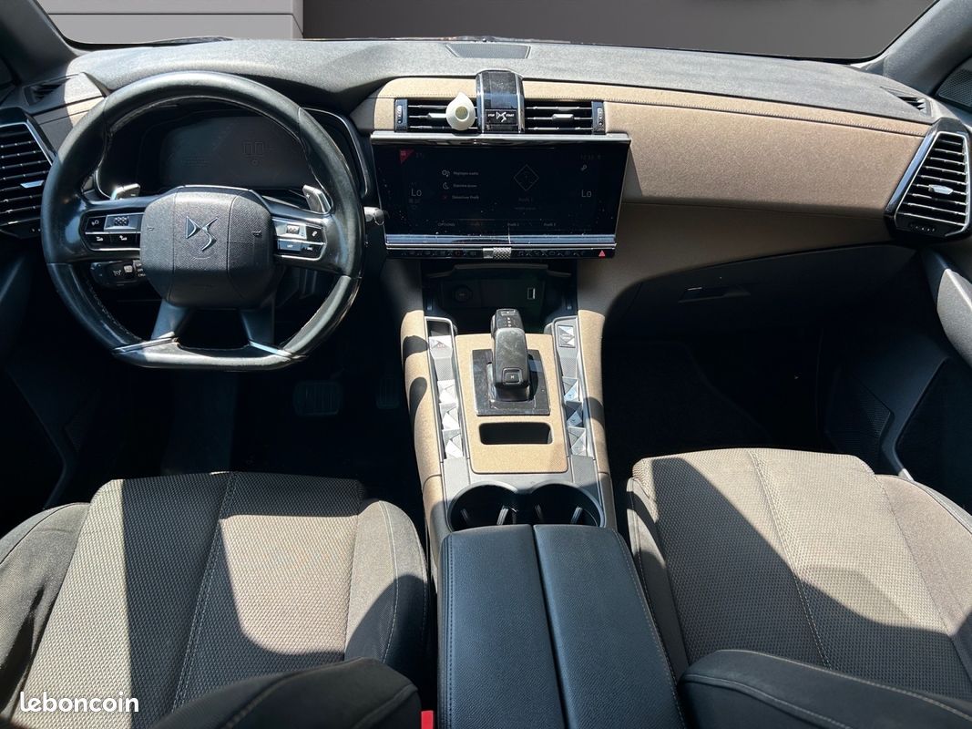 DS DS7 CROSSBACK 2.0 BLUE HDI 180 LOUVRE BA CHIC 177Ch Garantie 12 mois 137000 kms (image 2)