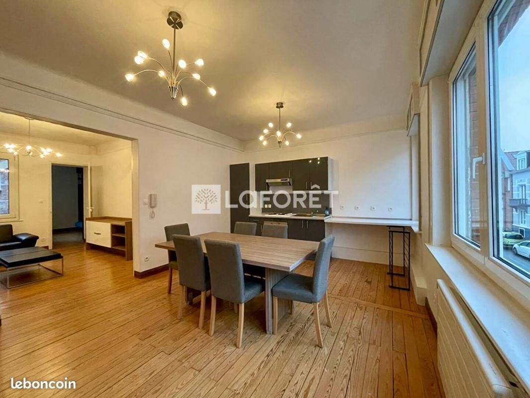 Appartement 2 pièces 56 m² · à Calais · 56 m² · 560 €