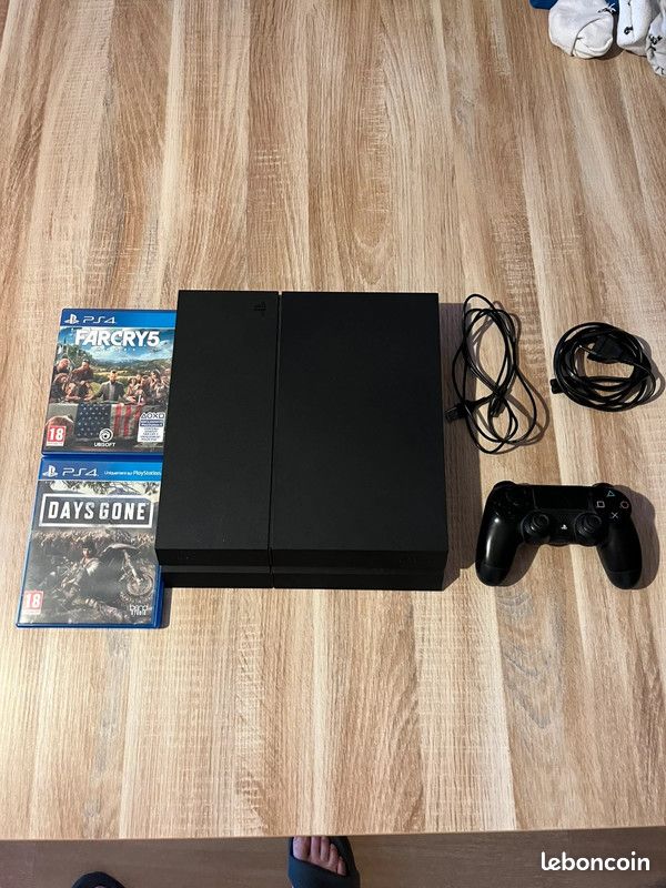 PlayStation 4 + 2 jeux (image 1)