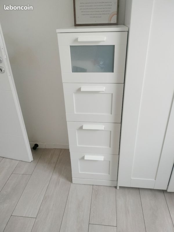 Commode (image 2)