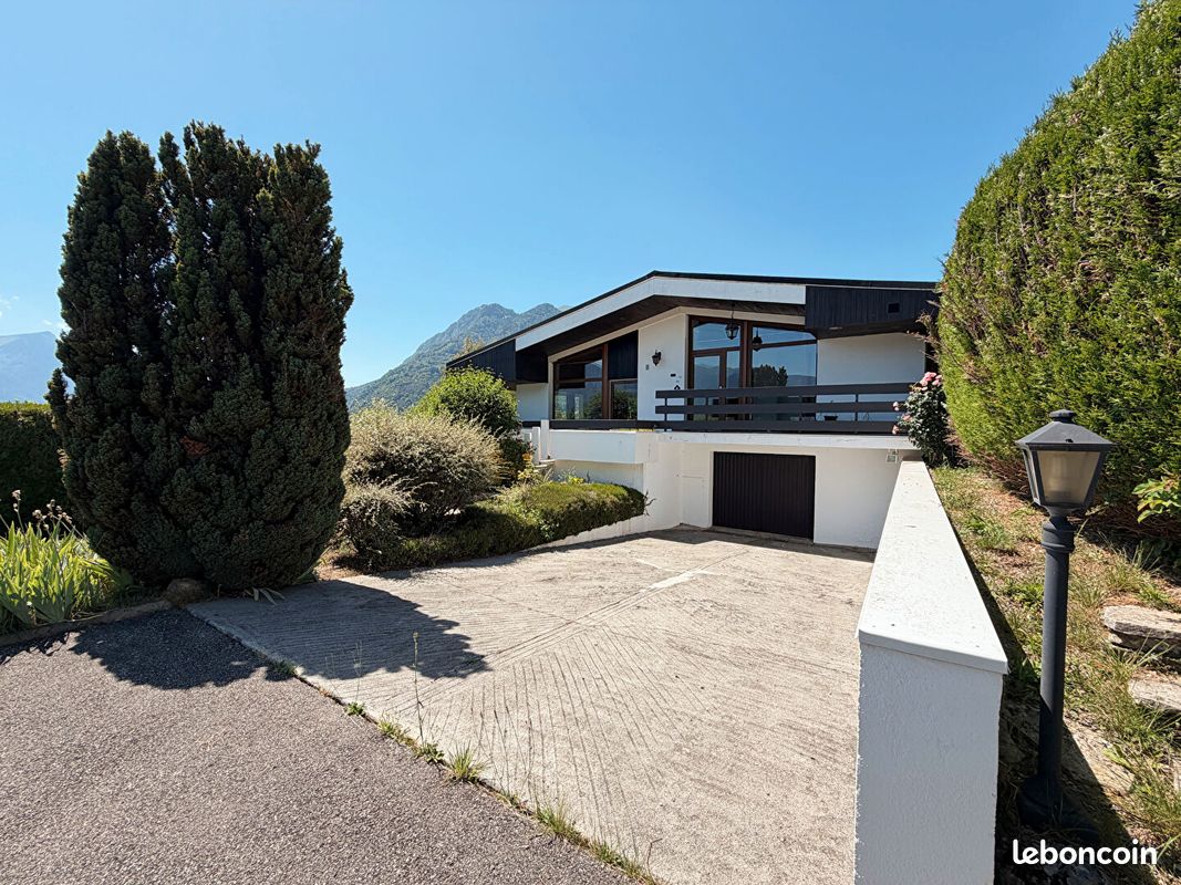 Maison 6 pièces 214 m² · à Marignier · 214 m² · 798 000 €