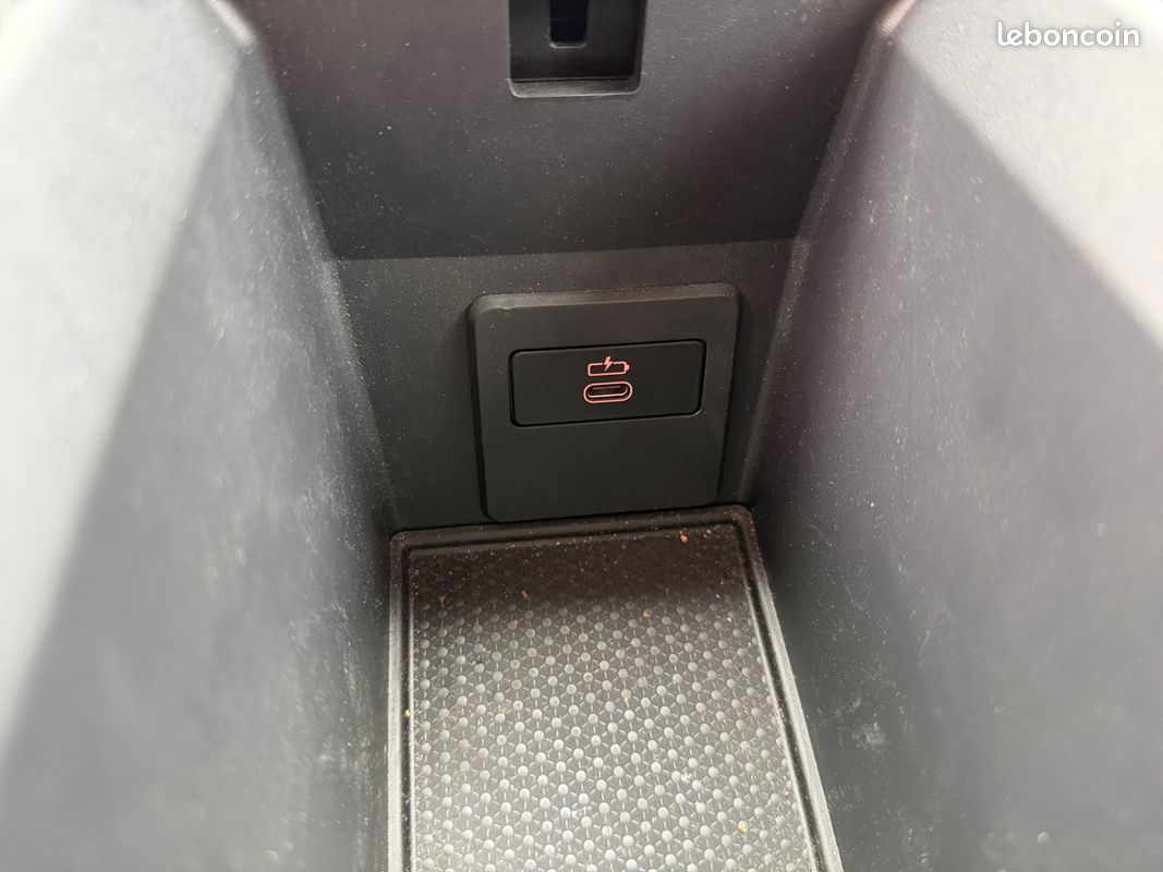 BMW SERIE 1 116I Lounge DKG7 109Ch Garantie 12 mois/Suivi BMW (image 27)