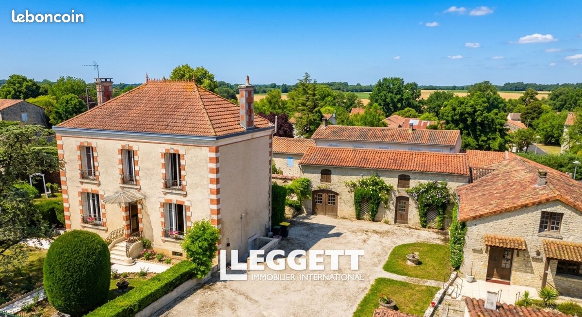 Maison 5 pièces 146 m² · à Saint-Fraigne · 146 m² · 229 999 €
