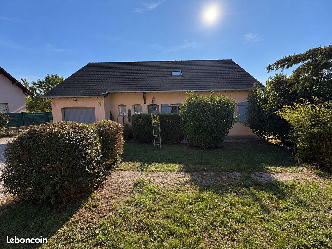Maison 4 pièces 135 m² · à Messia-sur-Sorne · 135 m² · 262 000 €