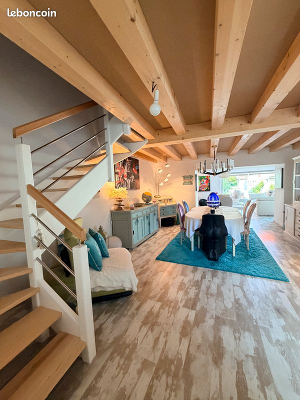 Maison 5 pièces 159 m² · à Beauvoir-sur-Niort · 159 m² · 294 150 €
