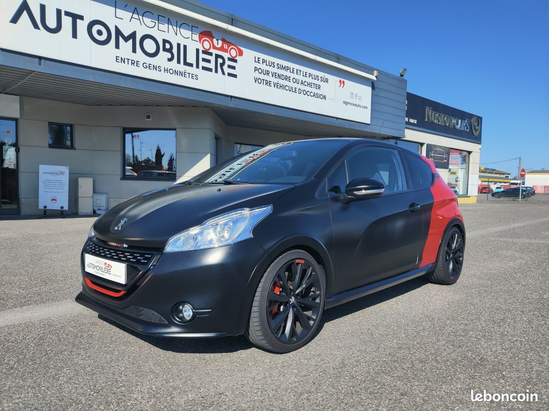 PEUGEOT 208 GTi 1.6 30Th Numérotée 898 (image 1)