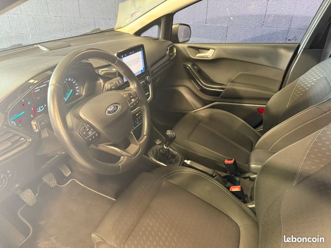 FORD Fiesta 1.0 100ch Titanium - 2019 - Suivi complet - CARPLAY - Bon état général (image 8)
