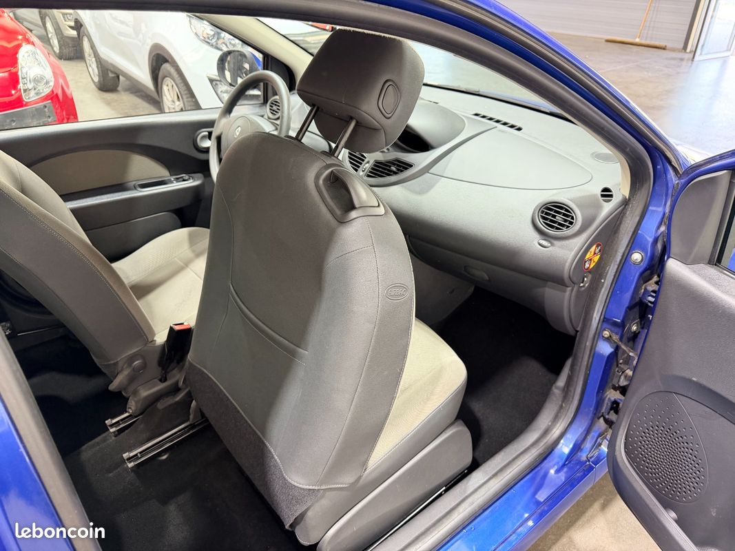 Renault TWINGO II Expression (image 11)