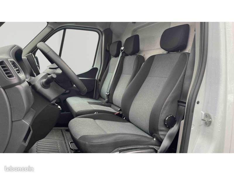 Renault Master FOURGON FGN TRAC F3500 L2H2 BLUE DCI 135 CONFORT (image 13)