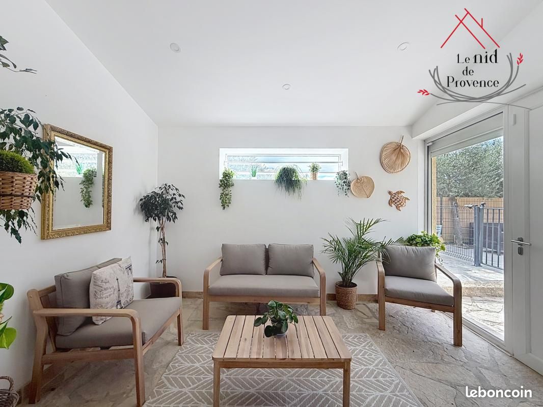 Maison 3 pièces 93 m² · à Saint-Saturnin-lès-Avignon · 93 m² · 379 000 €