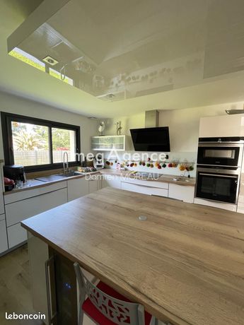 Maison 7 pièces 228 m²