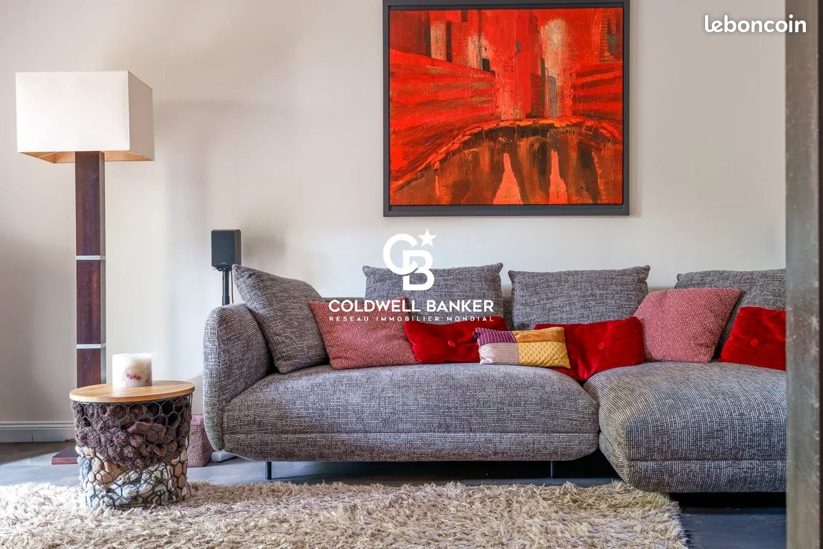 Maison 8 pièces 250 m² · à Tours · 250 m² · 890 000 €