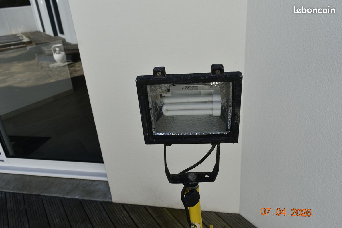 Projecteur de chantier (image 2)