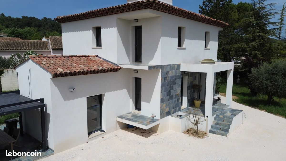 Maison 4 pièces 148 m² · à Forcalqueiret · 148 m² · 425 000 €