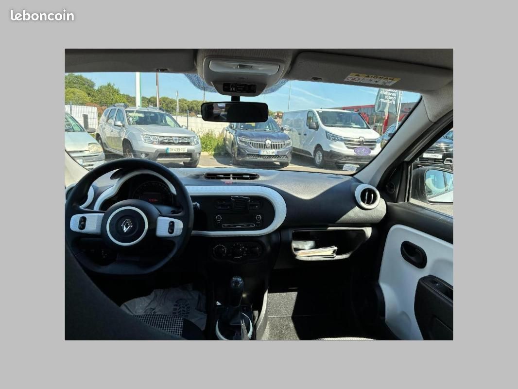 Renault Twingo III 1.0 SCE 70 E6 LIFE TEINTE BLANC (image 11)