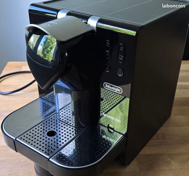 Nespresso Coffee Machine Delonghi En660 Machine à Café NESPRESSO