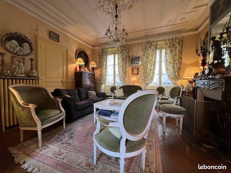Maison 8 pièces 248 m² · à Houdan · 248 m² · 462 000 €