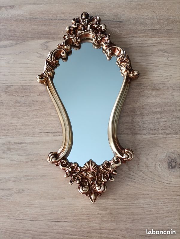Miroir ovale en fer forgé Art Déco vers 1930