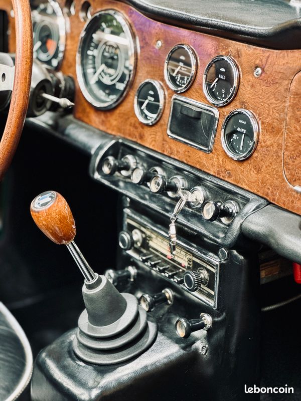 Triumph tr4a airs (image 9)
