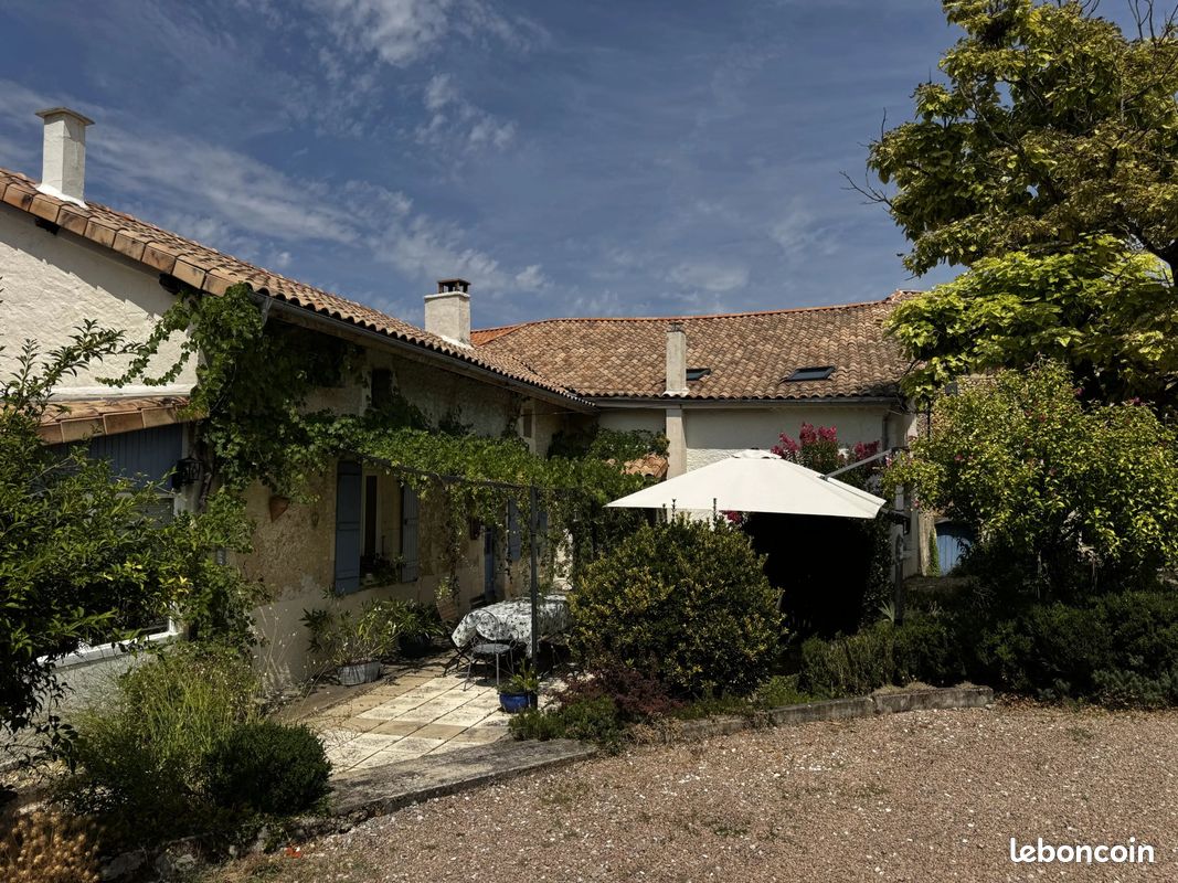 Maison 6 pièces 191 m² · à Vanxains · 191 m² · 415 000 €