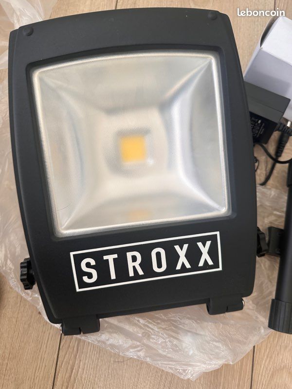 Stroxx lampe de chantier rechargeable (image 2)