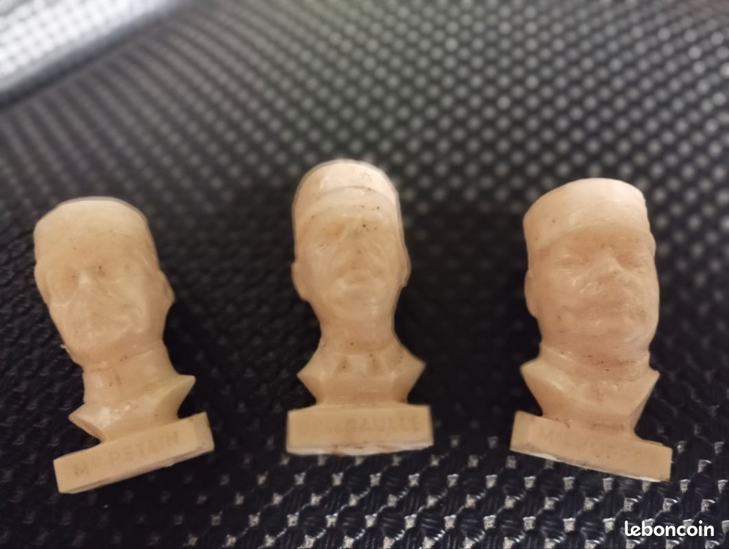 Lot figurines publicitaires Total (image 1)
