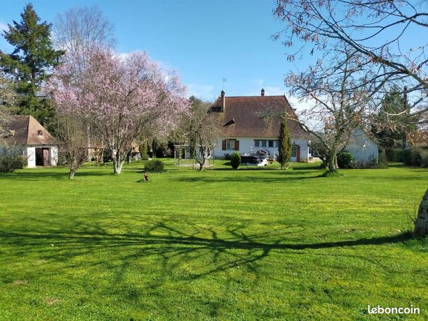 Maison 255 m² Neuvic