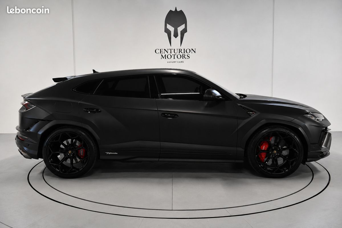 Lamborghini urus performante (image 3)