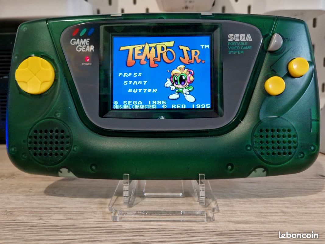 Loupe Wide Gear Sega Game Gear, en bon état avec sa vis de fixati