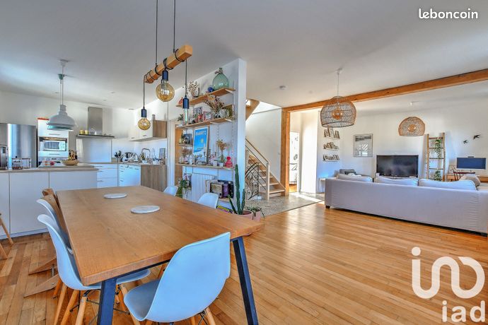 Maison 6 pièces 144 m²