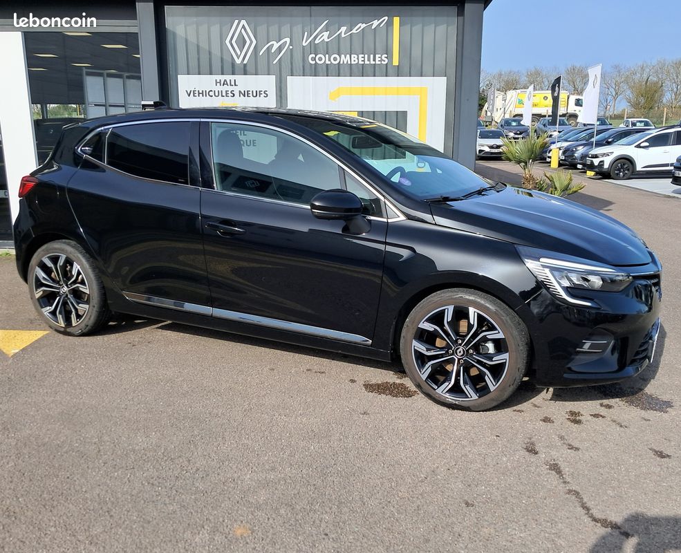 Clio V Techno TCE 140 cv (image 2)