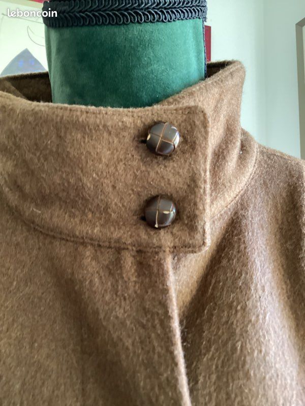 Manteau Vintage Gaston Jaunet Rouge - Laine, Matelassé, Col Larges Revers - Années 70