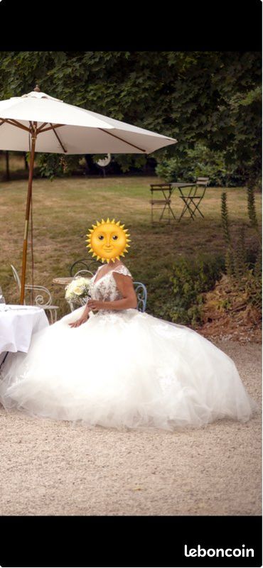 Robe de mariée “princesse” sur mesure jupon à cerceaux – 40